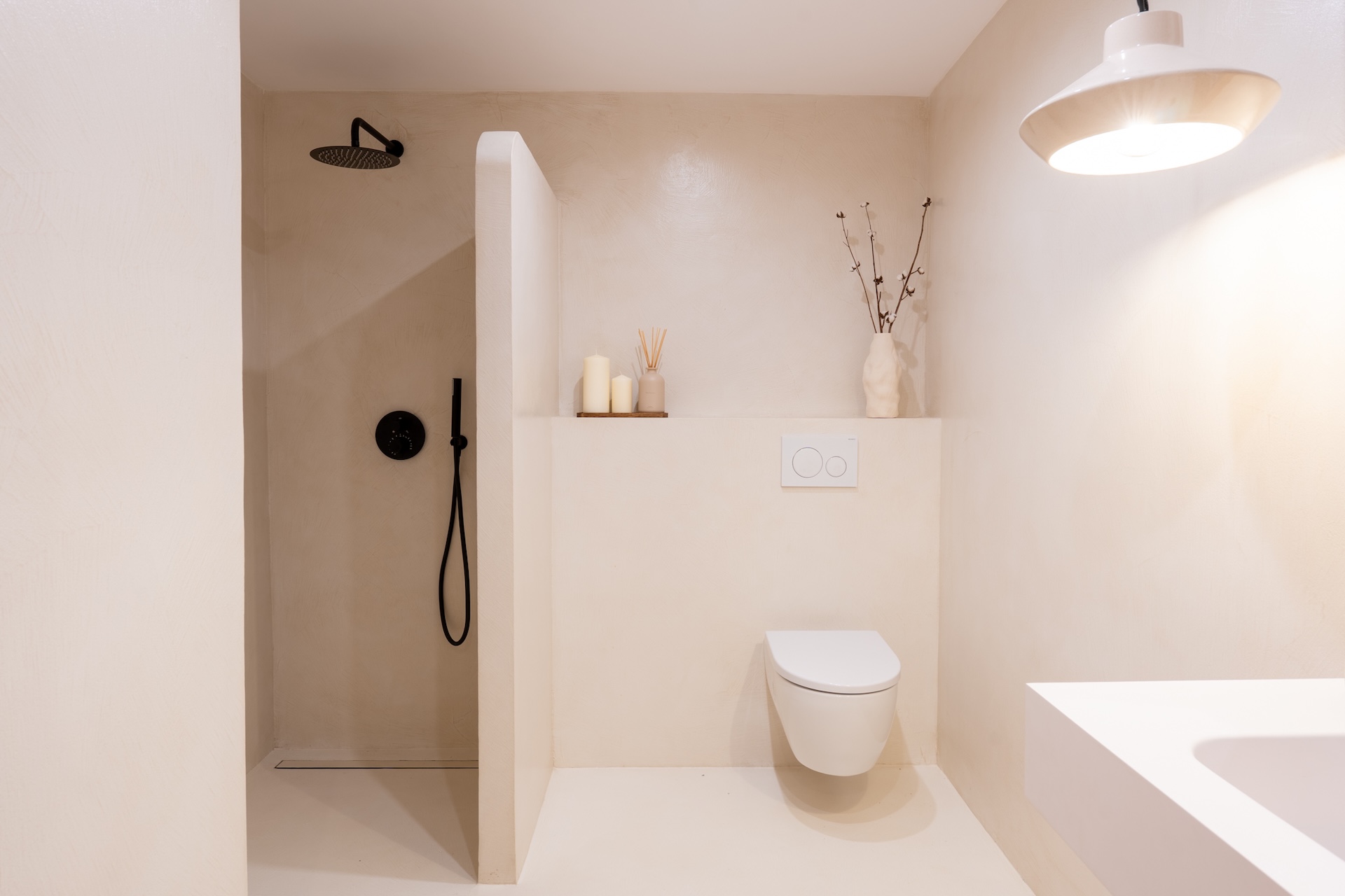 Resa Estates apartment for sale Botafoch Ibiza bathroom.jpg